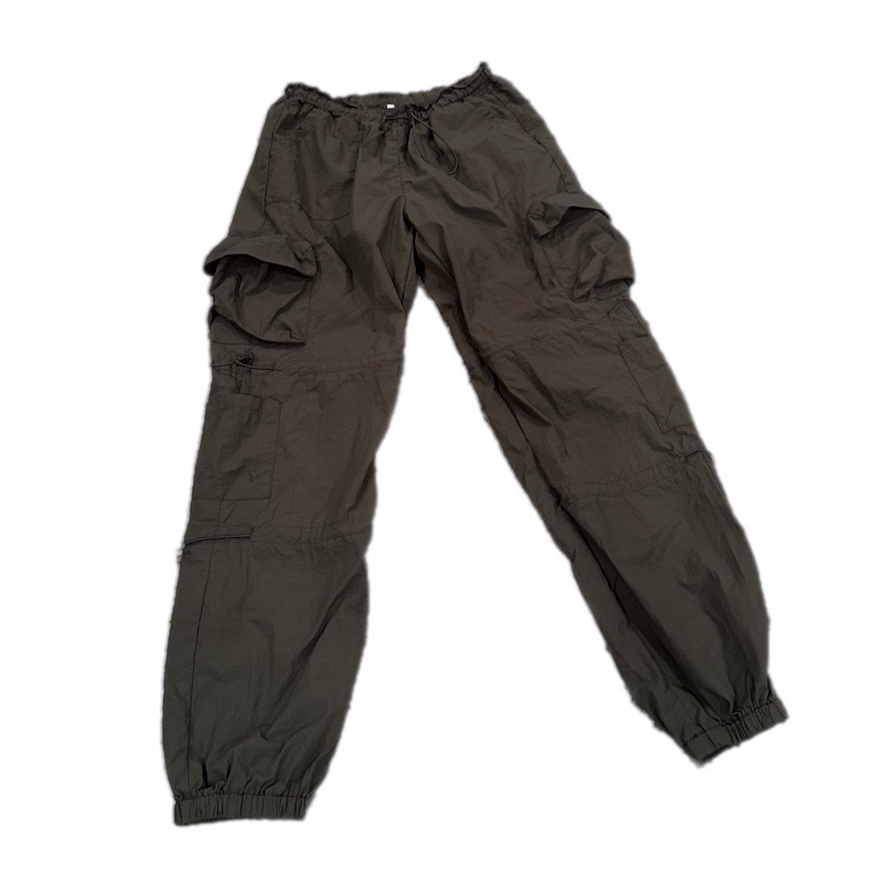 Windbreaker cargo‎ pants